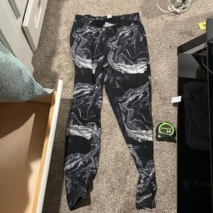 Shosho marble colored baggy leggings M